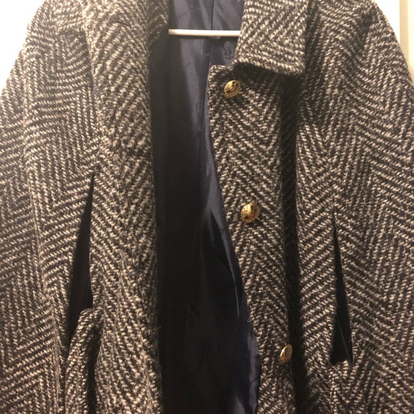 Draper James Houndstooth Cape - Picture 2 of 5
